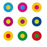 Logo des Vereins Charta der Vielfahlt mit 9 bunten Kreisen
