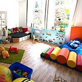 Ein Spielzimmer einer Kinderbetreuungseinrichtung